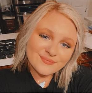 Meet your Posher, Emmali